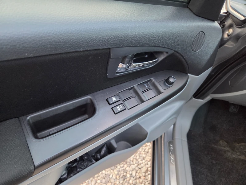 Suzuki SX4 1.6 i FACE LIFT 4x4, снимка 15 - Автомобили и джипове - 52185742