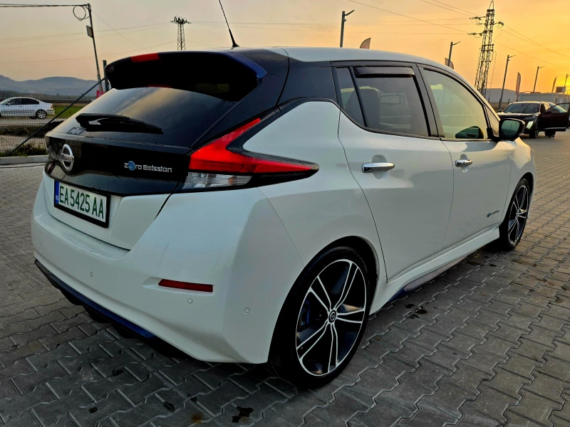 Nissan Leaf  40 KW Tekna Кожа Термопомпа ЛЕД , снимка 5 - Автомобили и джипове - 52476395