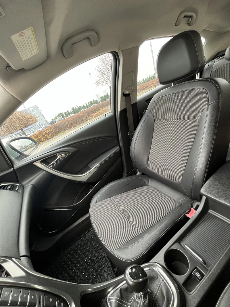 Opel Astra J 1.4T Cosmo, снимка 14 - Автомобили и джипове - 52836818