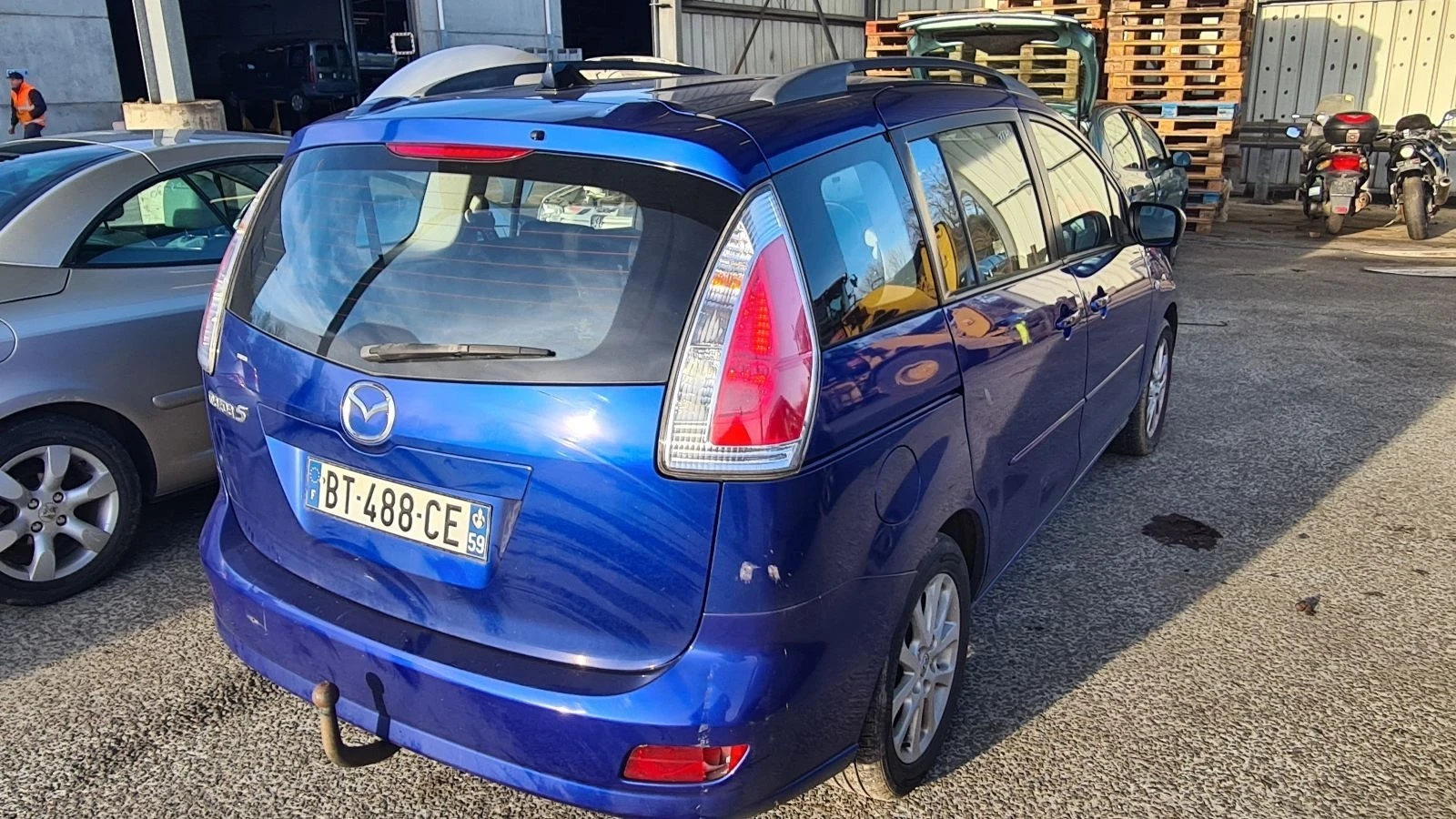 Mazda 5 2.0 TD - изображение 6