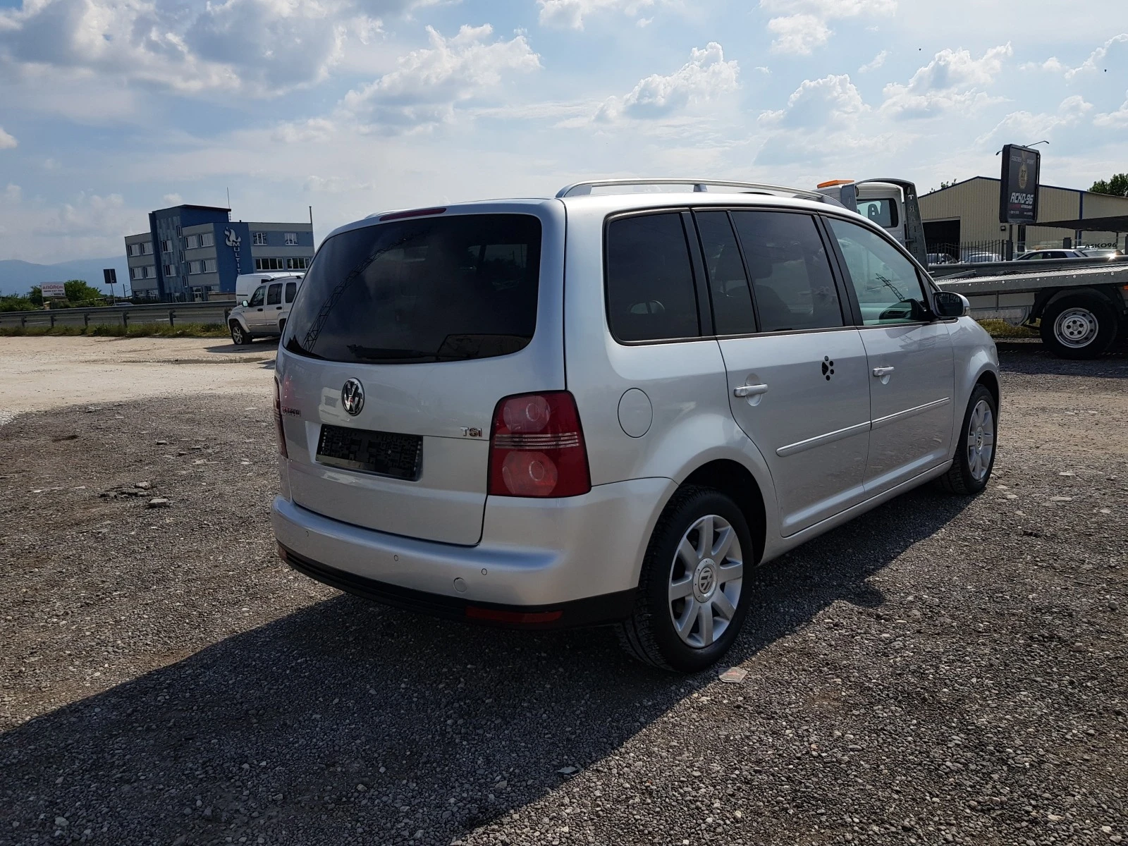 VW Touran 1.4 бензин - автоматик ЛИЗИНГ - изображение 5