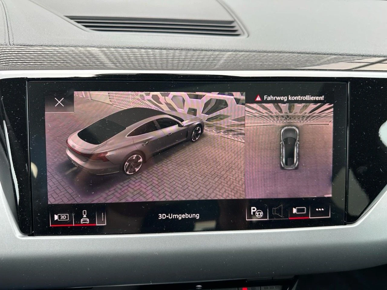 Audi E-Tron GT QUATTRO/476HP/MLED/HUD/PRO-ASSISTENT/CAM/684bb | Mobile.bg   14