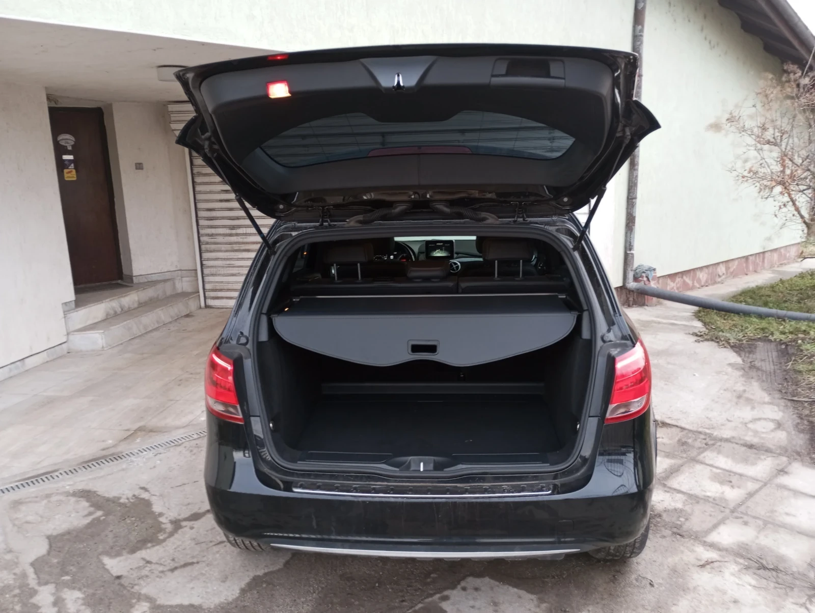 Mercedes-Benz B 250  E - изображение 9
