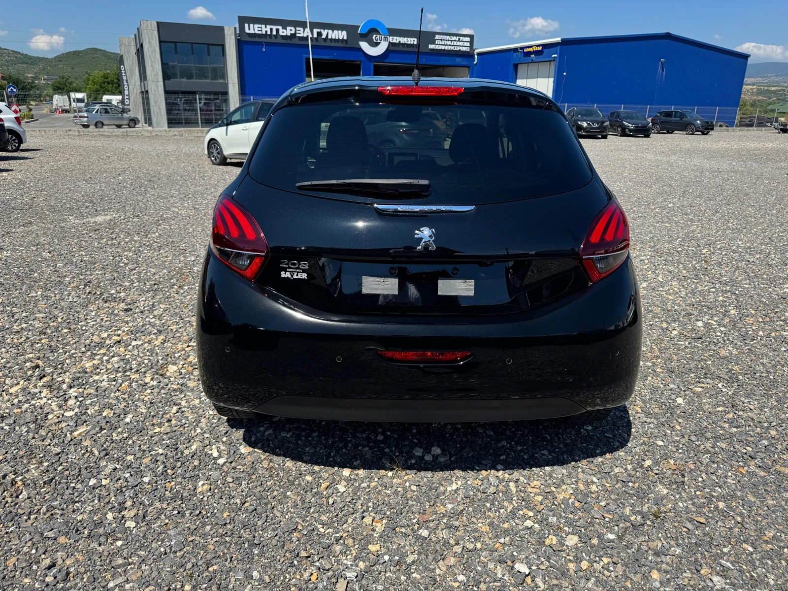 Peugeot 208 1.2 ALLURE - изображение 6