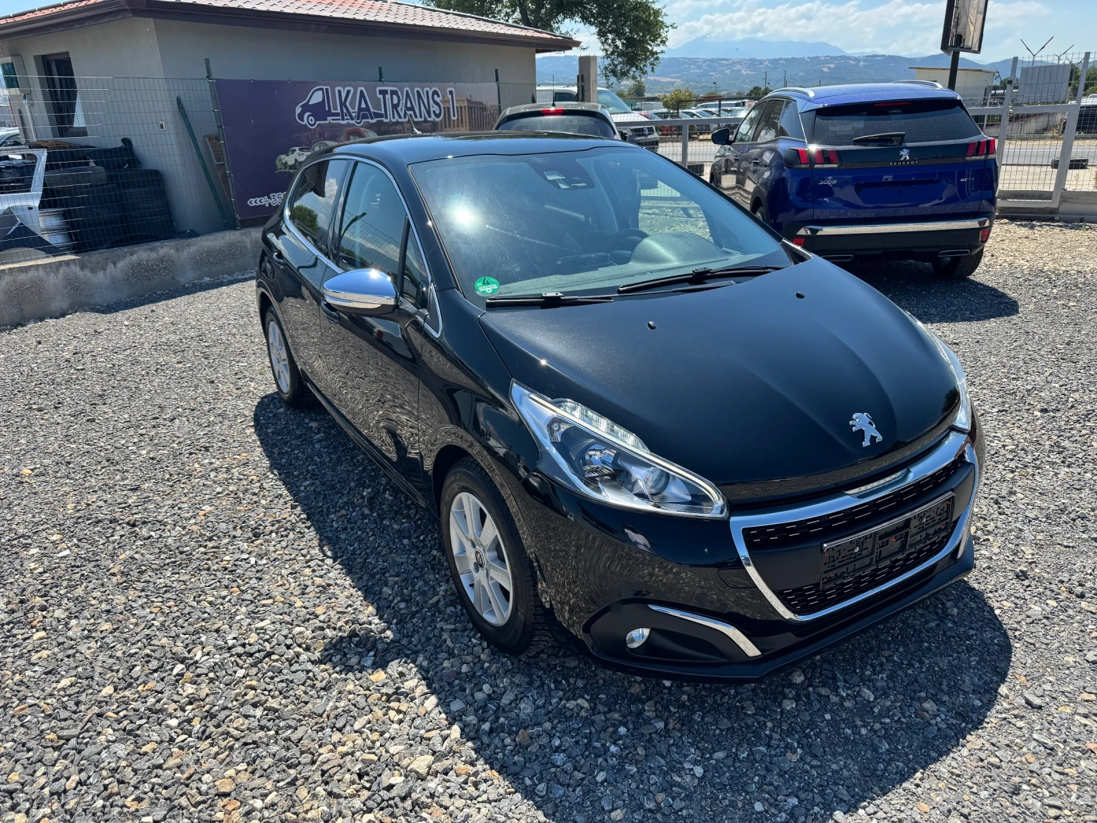 Peugeot 208 1.2 ALLURE - изображение 2