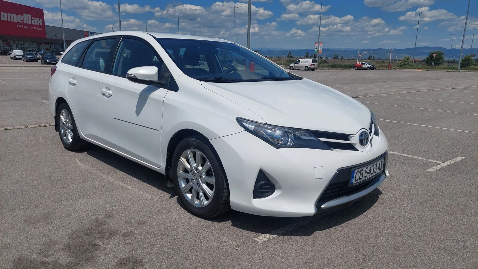 Toyota Auris  - изображение 2