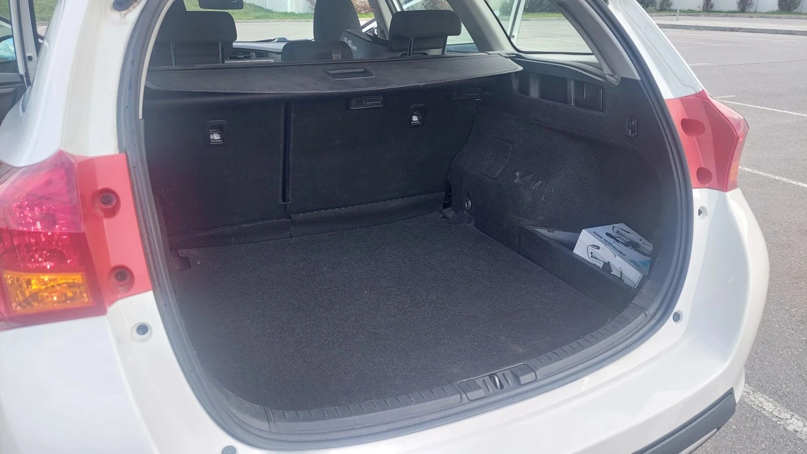 Toyota Auris 1.4 d4d 6 скорости  - изображение 7