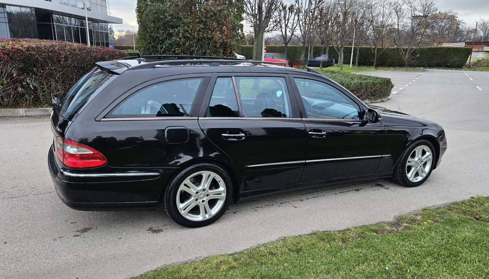 Mercedes-Benz E 320 Avantgarde EVO  - изображение 4