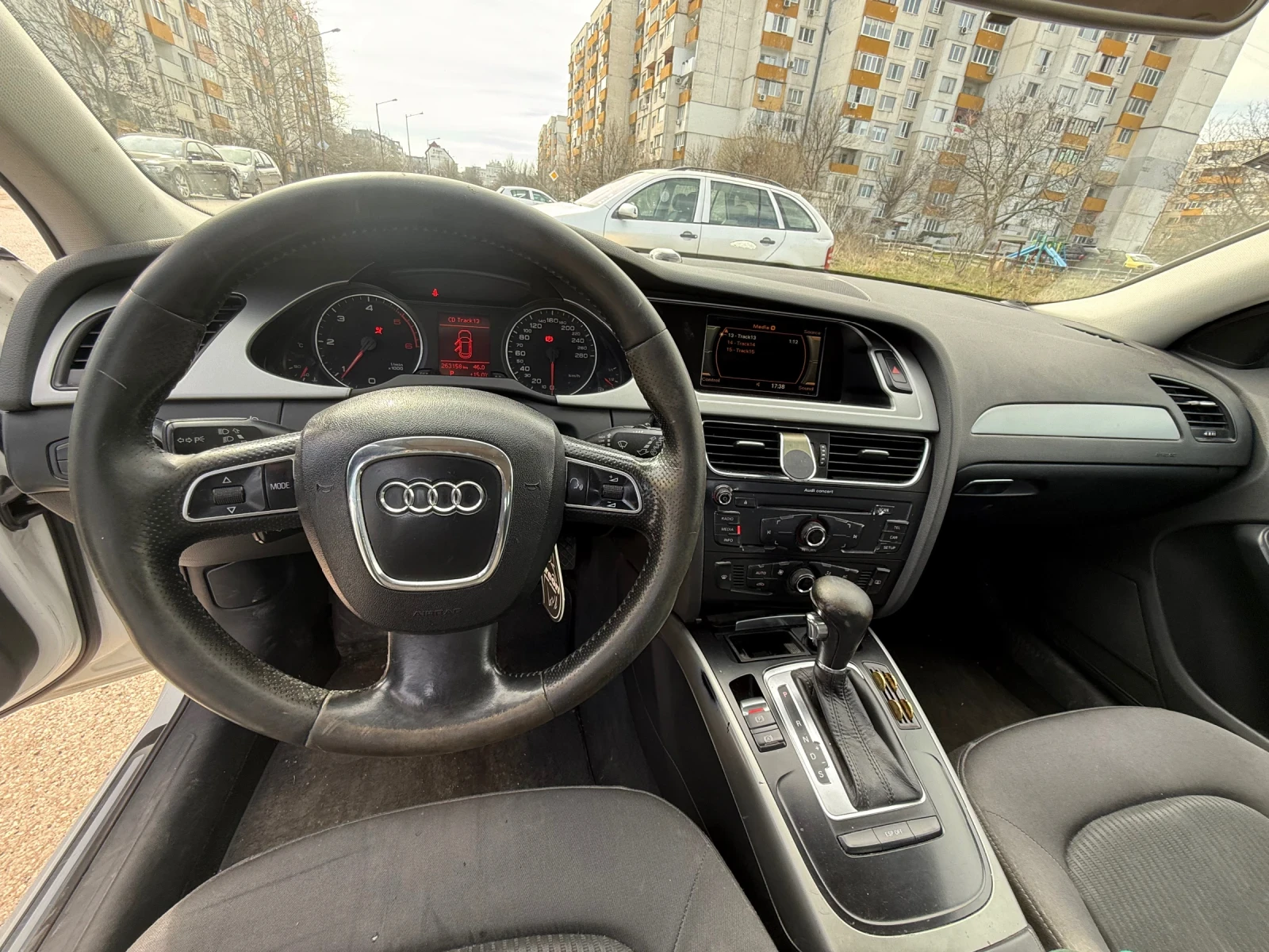 Audi A4 2.0 TDI, снимка 9 - Автомобили и джипове - 53782264