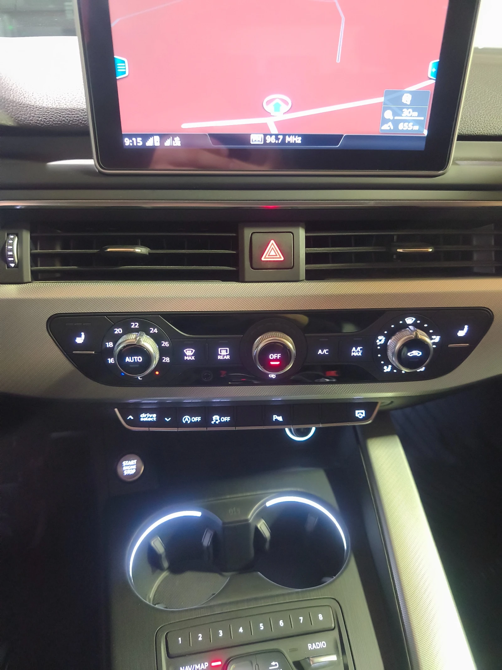 Audi A4 B9, V6 3.0 TDI Quattro, снимка 10 - Автомобили и джипове - 53863558