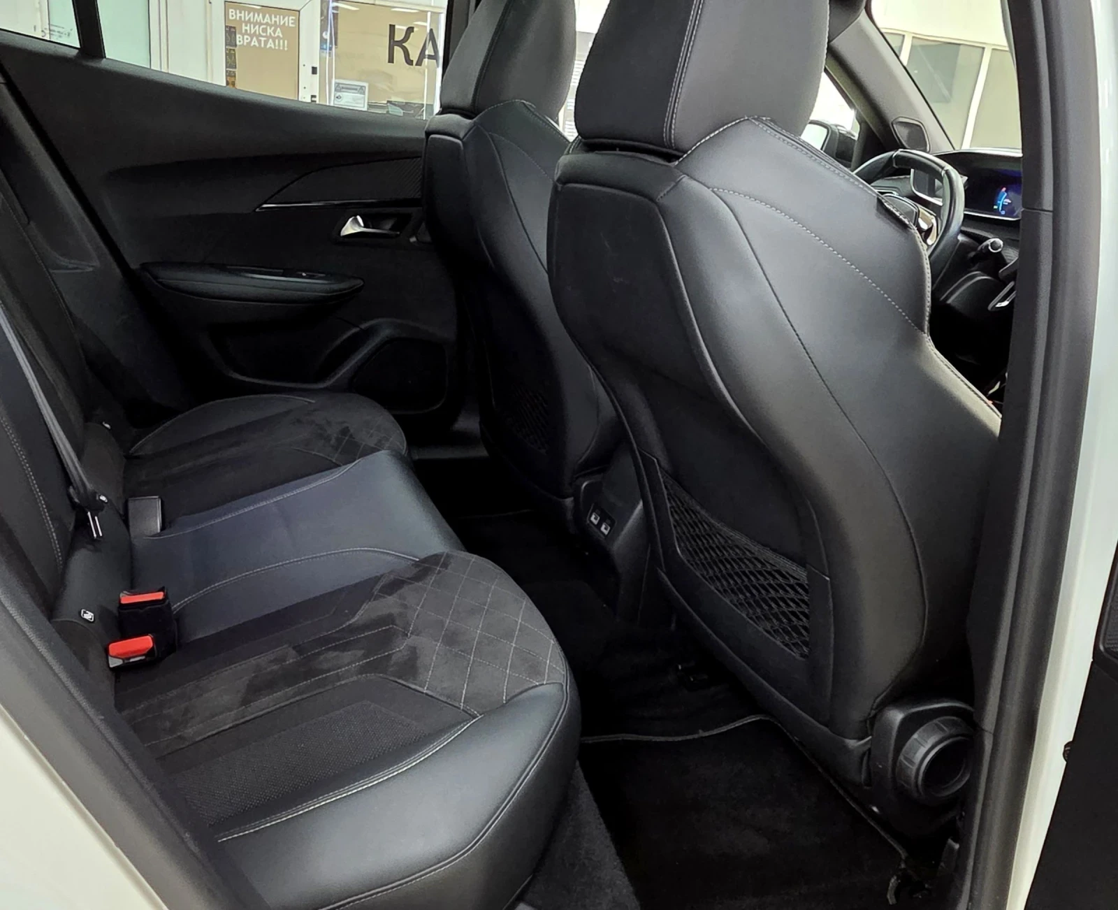 Peugeot 2008 GT line/Panorama, снимка 10 - Автомобили и джипове - 53874108