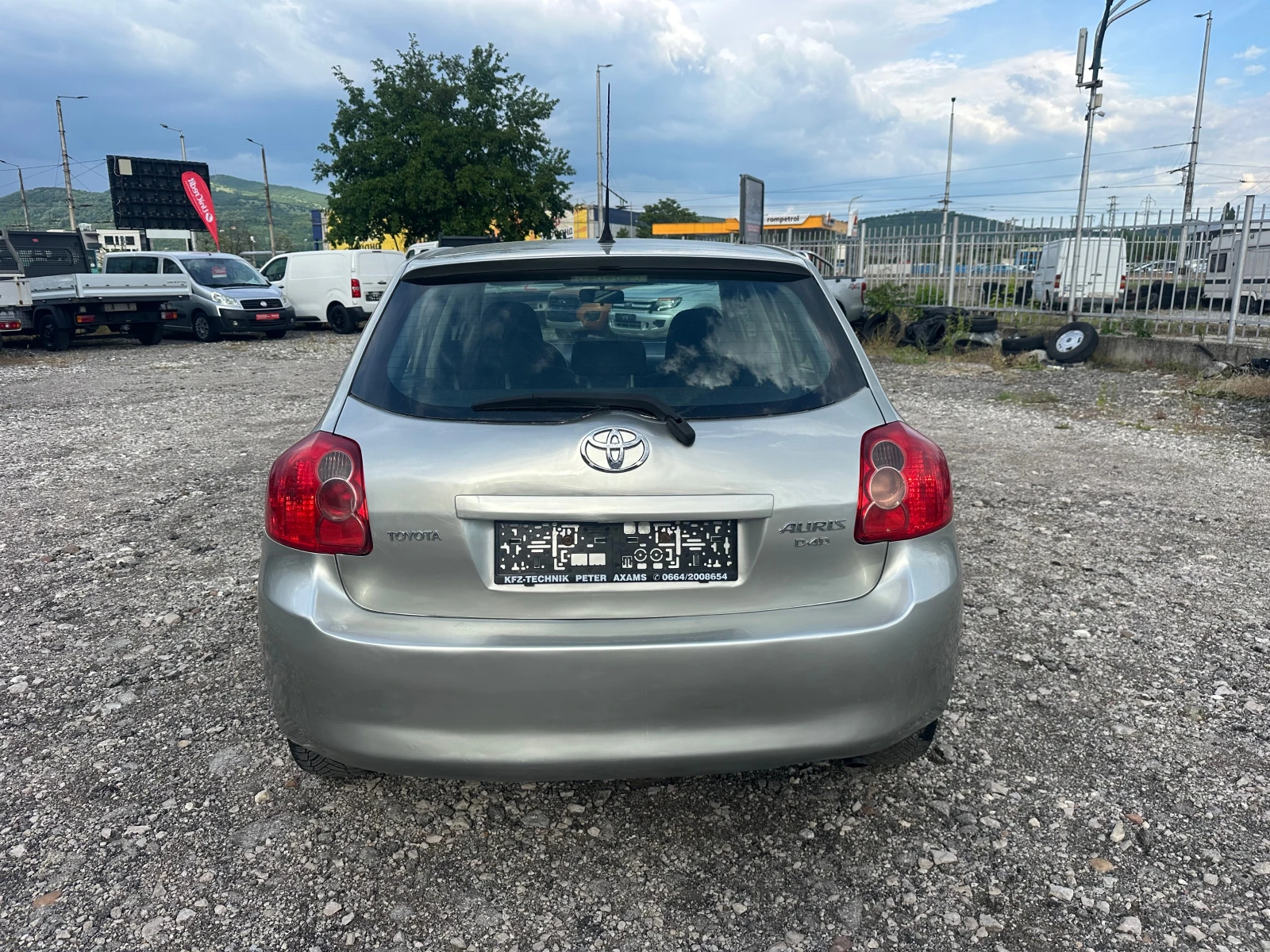 Toyota Auris 1.4D4D 90kc, снимка 4 - Автомобили и джипове - 54641092