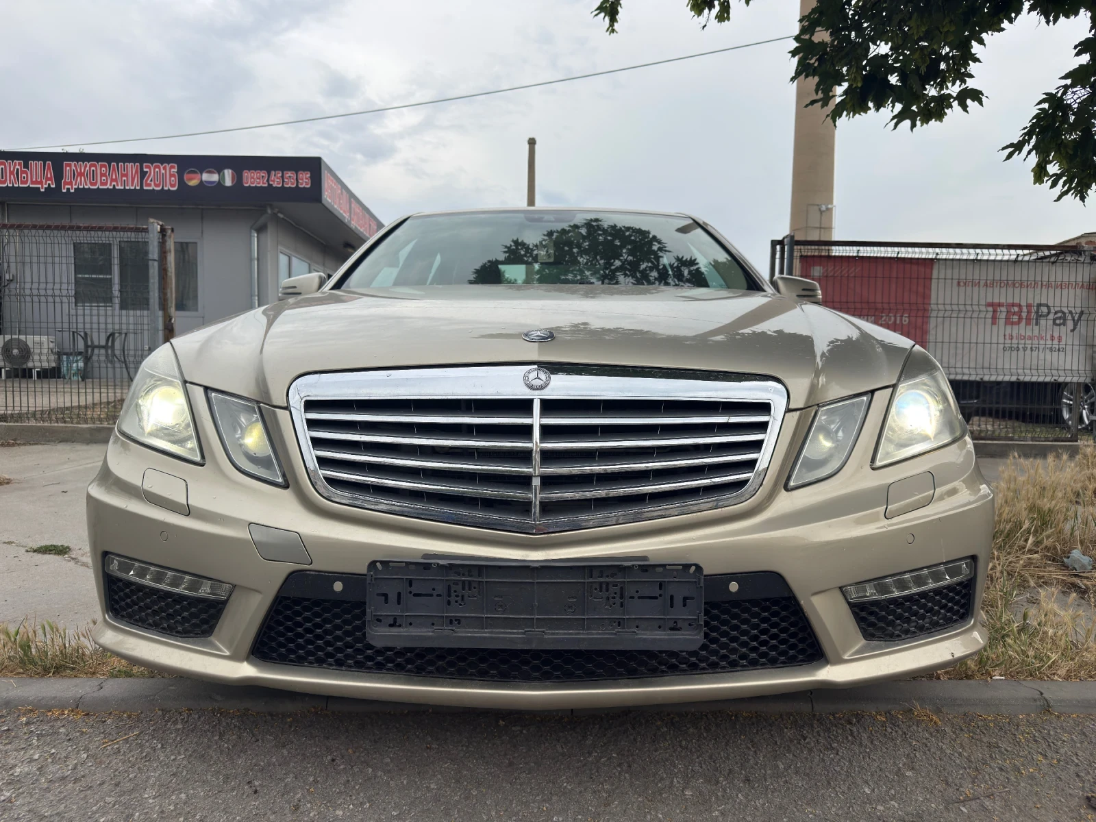 Mercedes-Benz E 350 AMG
