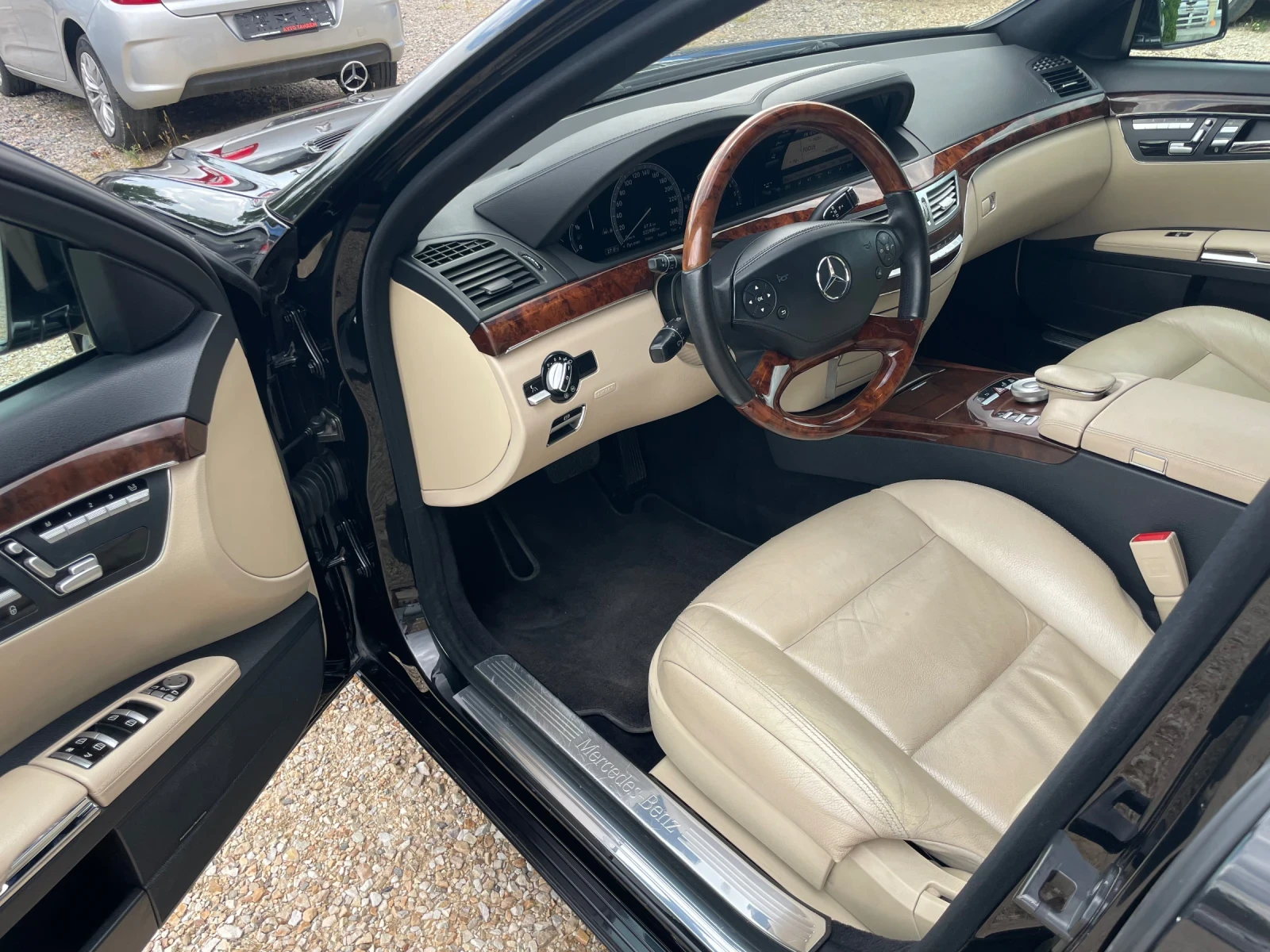 Mercedes-Benz S 350 CDI-FACE/FULL-DISTRONIC-NIGHT VISION/ОБСЛУЖЕНА, снимка 8 - Автомобили и джипове - 54955437