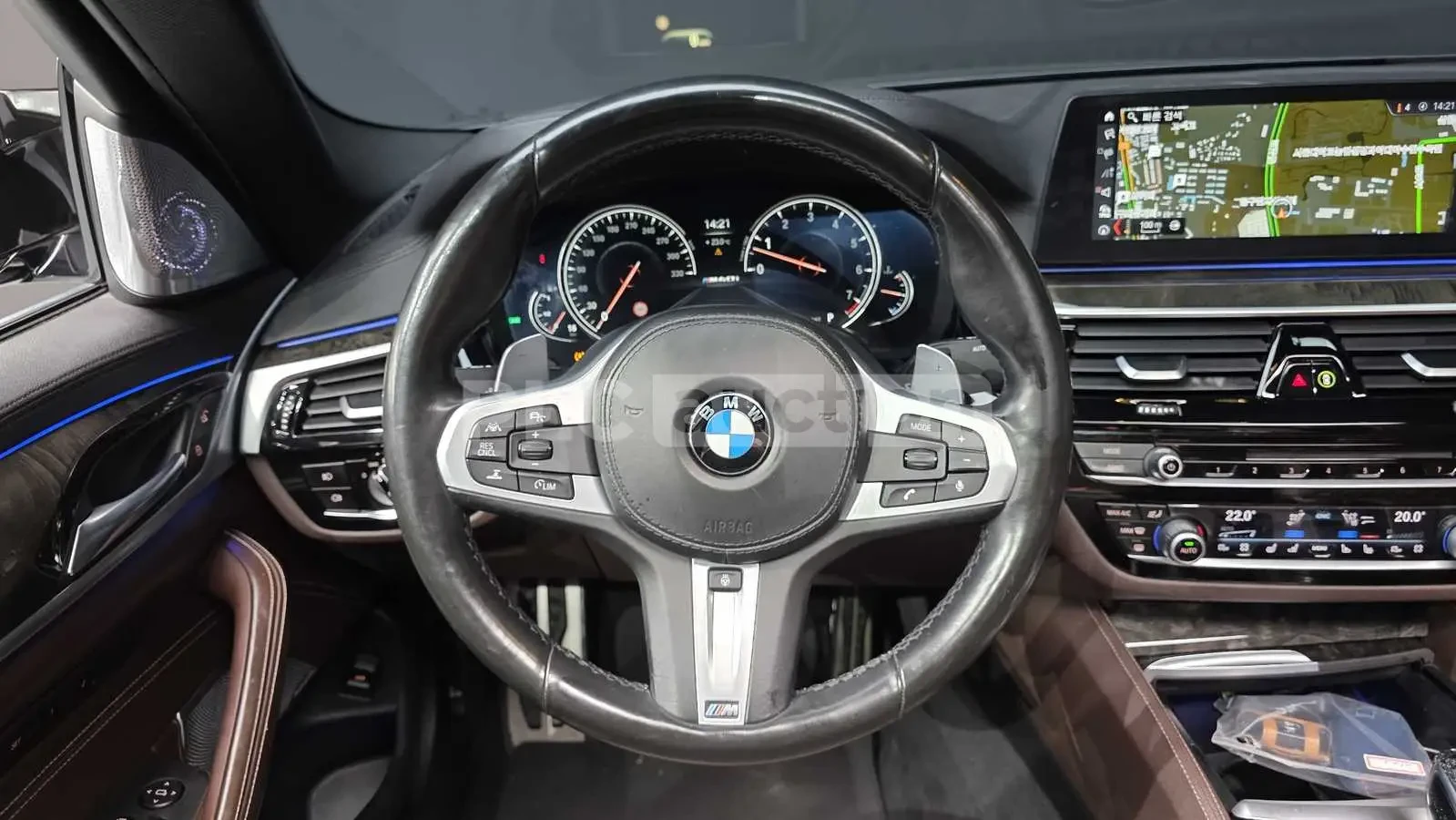 BMW 540 i xDrive | B&W| HEAD-UP| SOFT CLOSE| ВКЛ.ТЕХНОТЕСТ, снимка 6 - Автомобили и джипове - 54996759