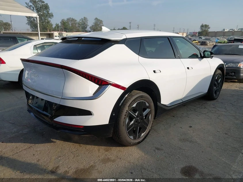 Kia EV6 Wind, снимка 4 - Автомобили и джипове - 55180727