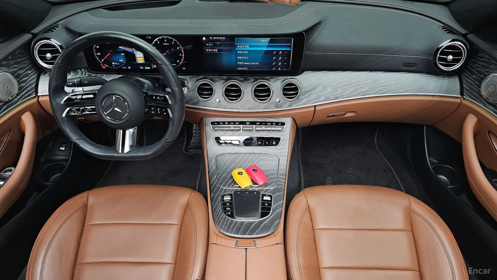 Mercedes-Benz E 350 4MATIC* AMG-LINE* BURMESTER* 360* ДИСТРОНИK, снимка 5 - Автомобили и джипове - 55504493