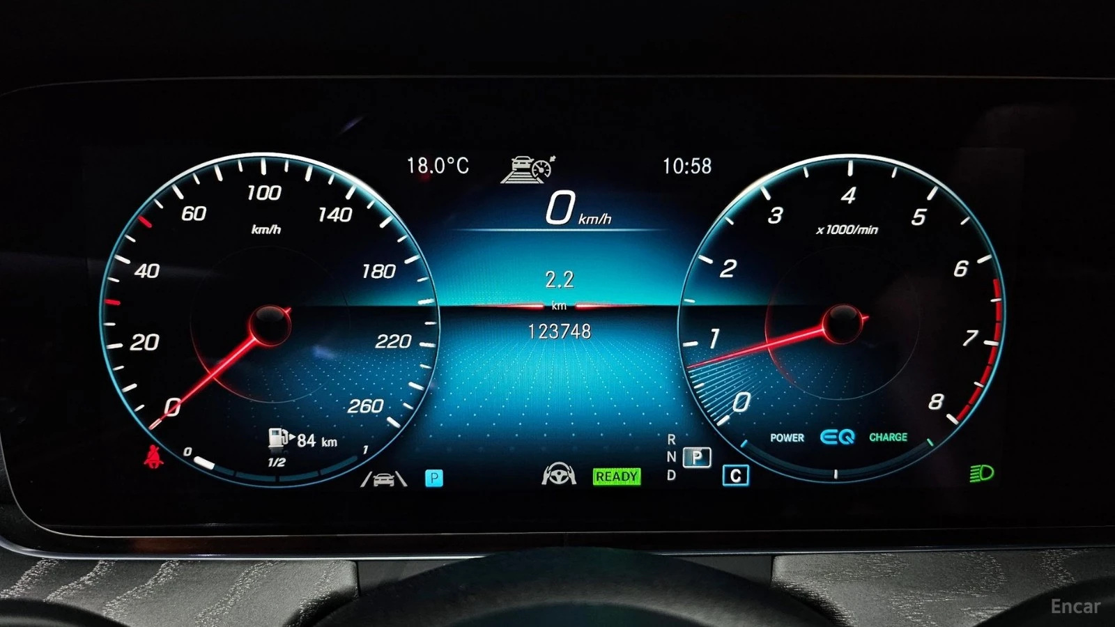 Mercedes-Benz E 350 4MATIC* AMG-LINE* BURMESTER* 360* ДИСТРОНИK, снимка 7 - Автомобили и джипове - 55504493