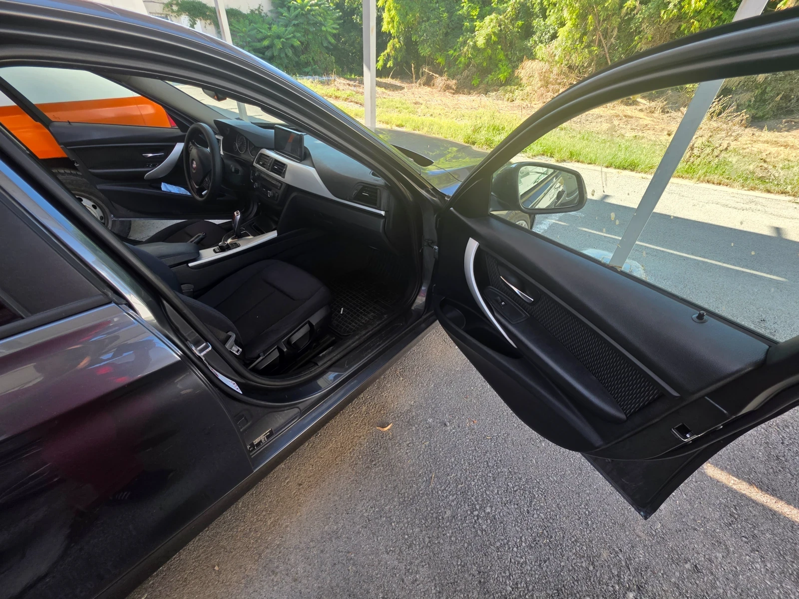BMW 320, снимка 12 - Автомобили и джипове - 55531260