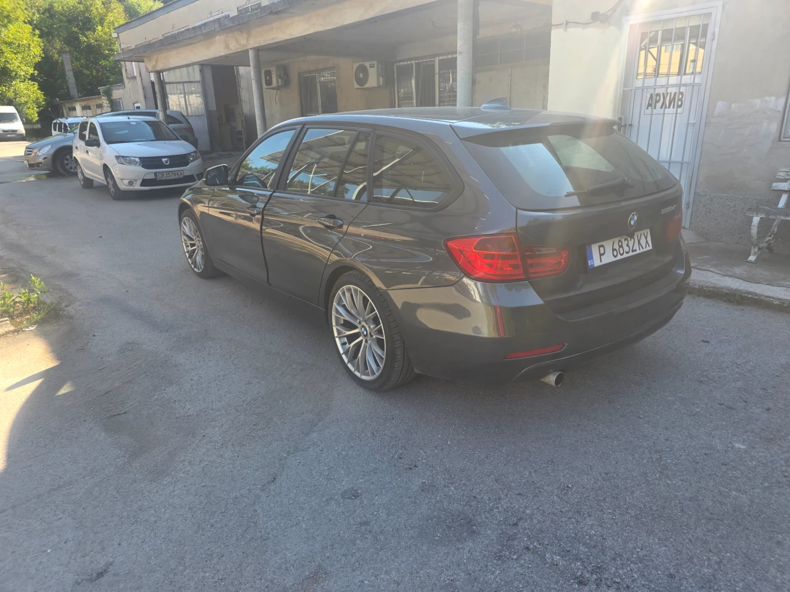 BMW 320, снимка 9 - Автомобили и джипове - 55531260
