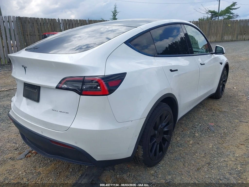 Tesla Model Y * LONG RANGE DUAL MOTOR ALL WHEEL DRIVE * CARFAX *, снимка 8 - Автомобили и джипове - 55858716