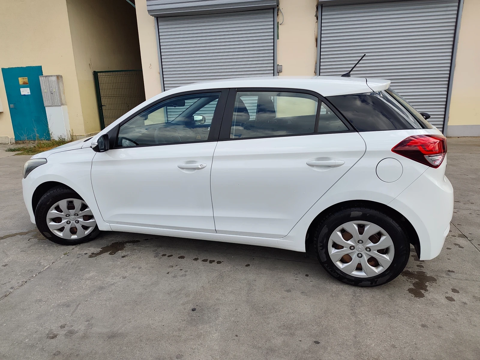 Hyundai I20, снимка 2 - Автомобили и джипове - 55933496