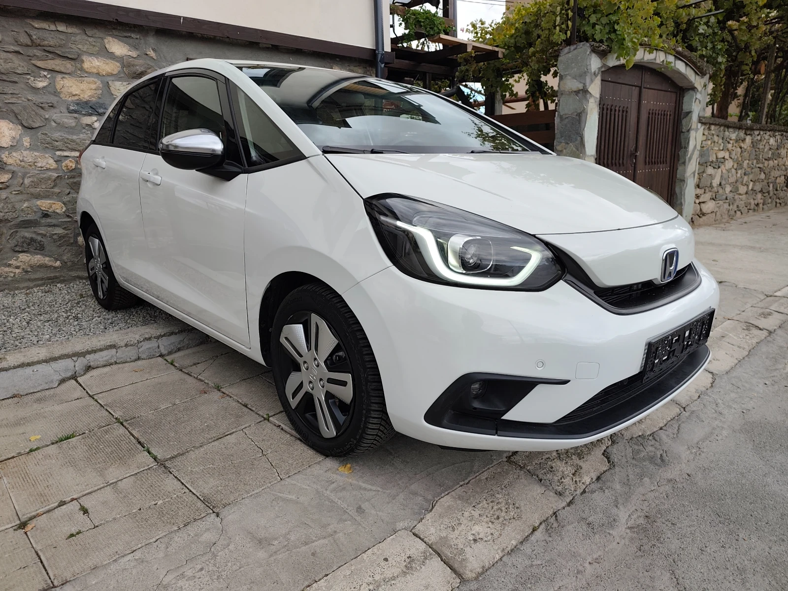 Honda Jazz 1.5 Hibrid, снимка 4 - Автомобили и джипове - 56238447