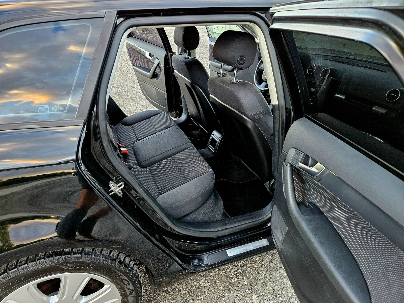 Audi A3 2.0 TDI  SPORTBAC, снимка 10 - Автомобили и джипове - 56260721