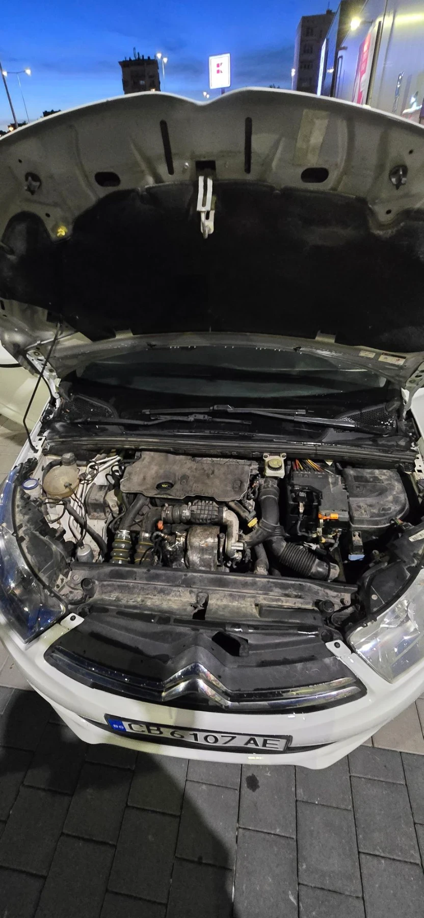 Citroen C4 1.6 HDI, снимка 10 - Автомобили и джипове - 56363603