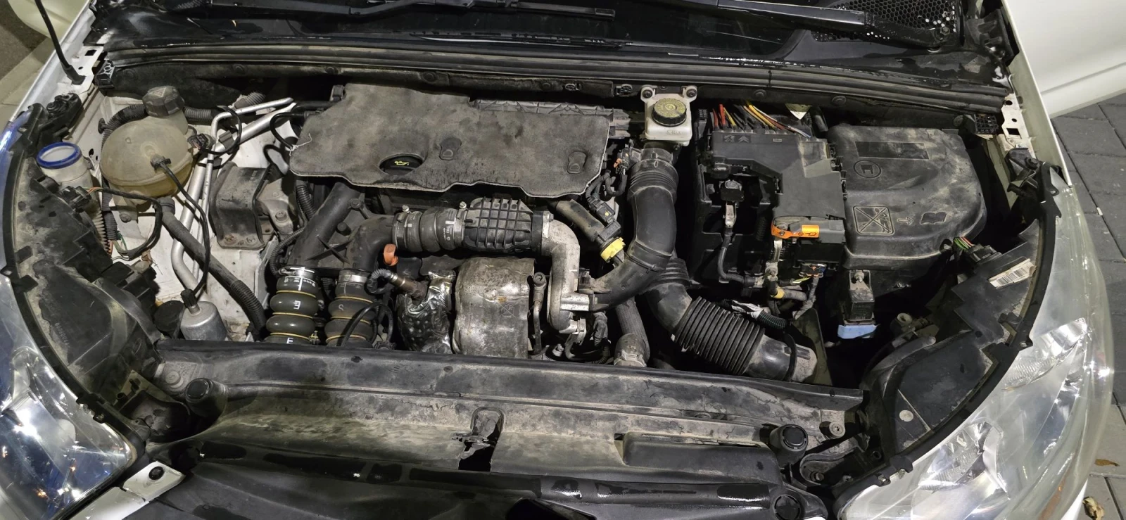 Citroen C4 1.6 HDI, снимка 9 - Автомобили и джипове - 56363603