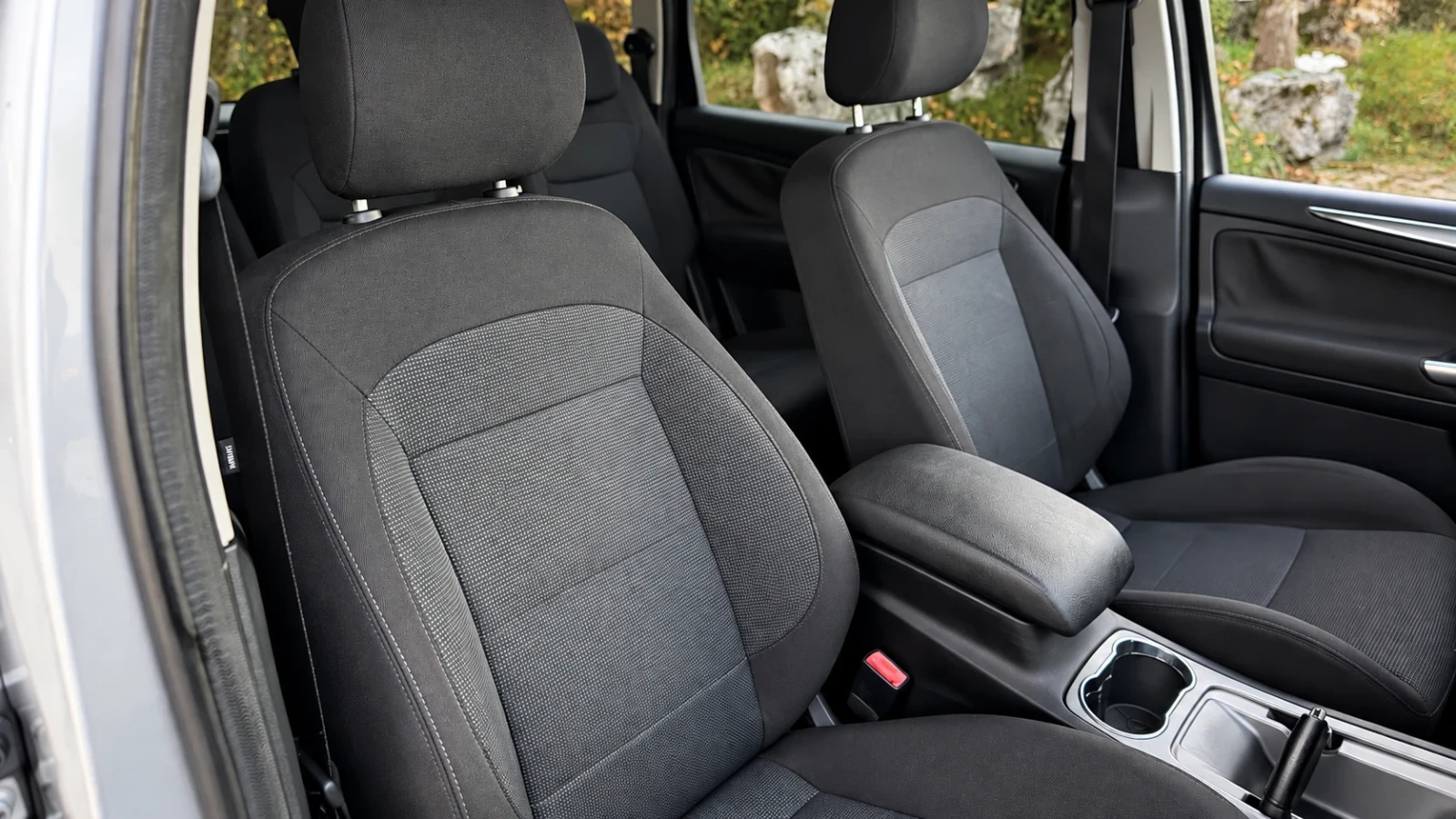 Ford S-Max 2.0 TDCi , 131К.с , Автоматик , Convers+ , снимка 12 - Автомобили и джипове - 56677194