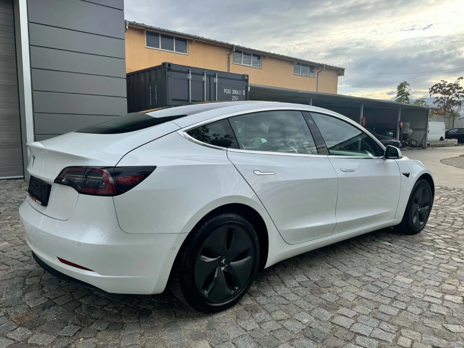 Tesla Model 3 Standard Range Европейска, снимка 5 - Автомобили и джипове - 56690969