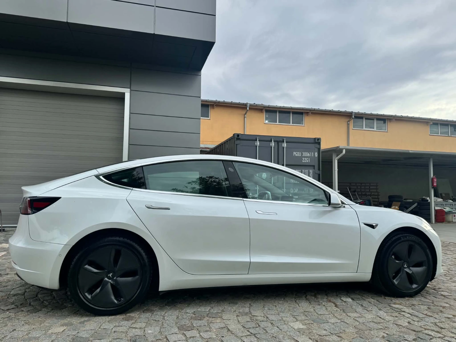 Tesla Model 3 Standard Range Европейска, снимка 8 - Автомобили и джипове - 56690969