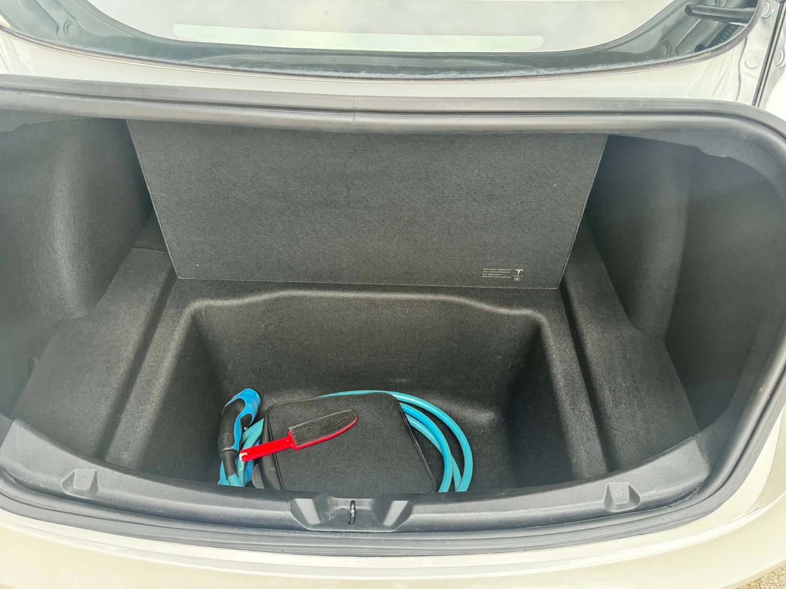 Tesla Model 3 Standard Range Европейска, снимка 17 - Автомобили и джипове - 56690969