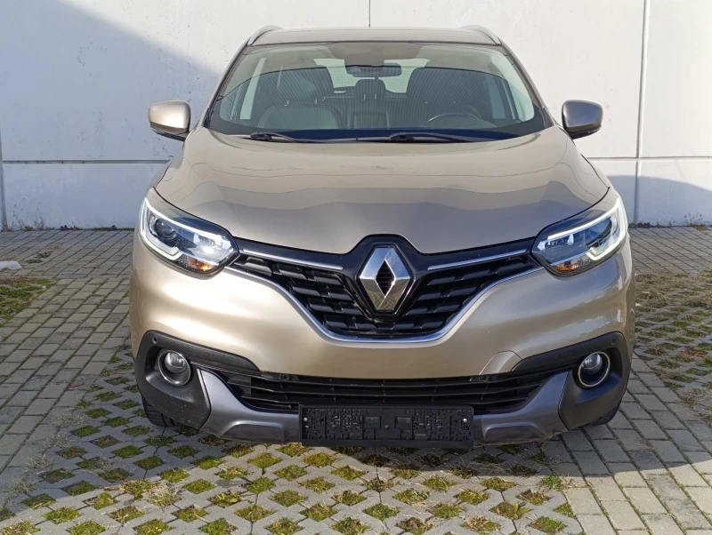 Renault Kadjar, снимка 2 - Автомобили и джипове - 48601909