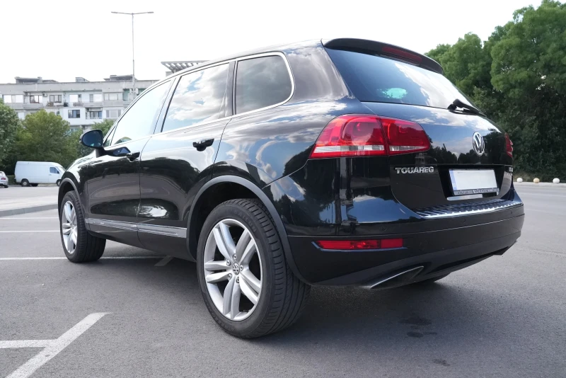 VW Touareg, снимка 4 - Автомобили и джипове - 49145559