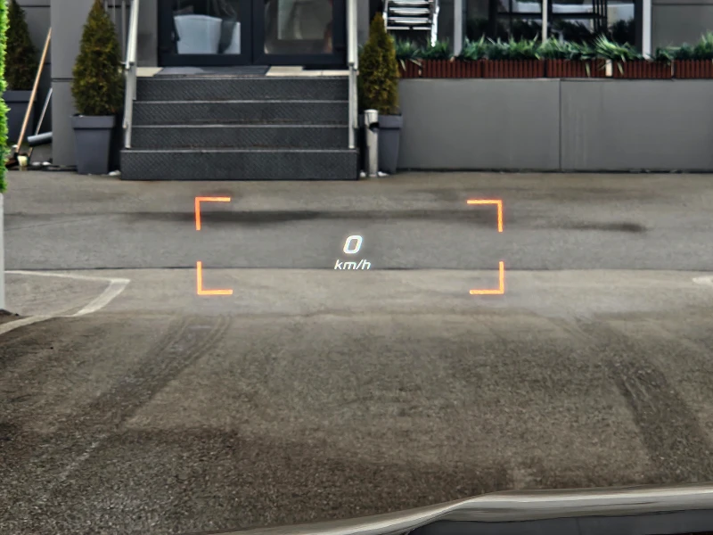 Mercedes-Benz GLC 250 COUPE/AMG LINE/BURMESTER/360КАМЕРА/HEAD UP/ПОДГРЕВ, снимка 12 - Автомобили и джипове - 52065782