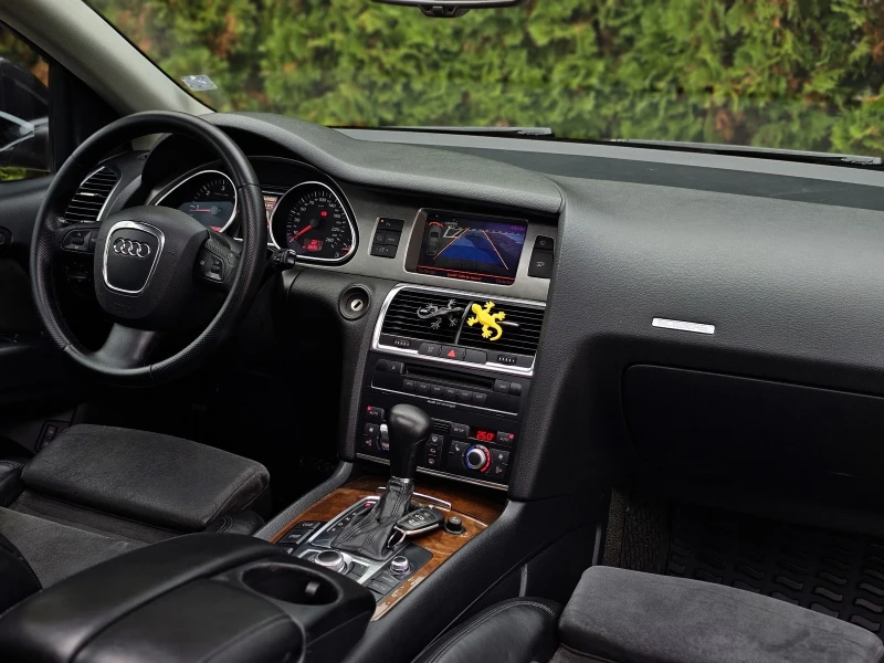 Audi Q7 * 3.0TDI///KEYLESS///PANORAMA* , снимка 8 - Автомобили и джипове - 52324687