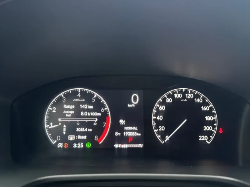 Honda Cr-v AWD * SUNROOF * KEYLESS * DISTRONIC * ПОДГРЕВ, снимка 14 - Автомобили и джипове - 52576690