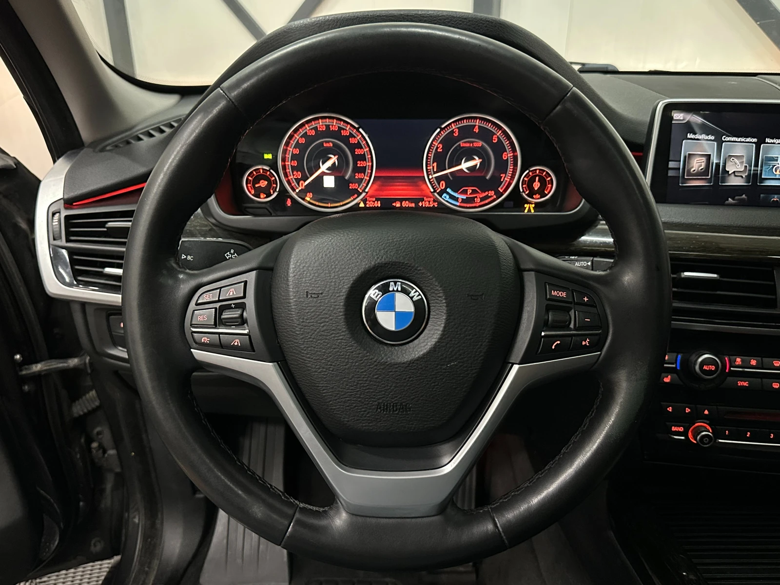 BMW X5 * xDrive35i* 360* HEADUP* МЪРТВИ ТОЧКИ* HARMAN/KAR, снимка 11 - Автомобили и джипове - 50609659