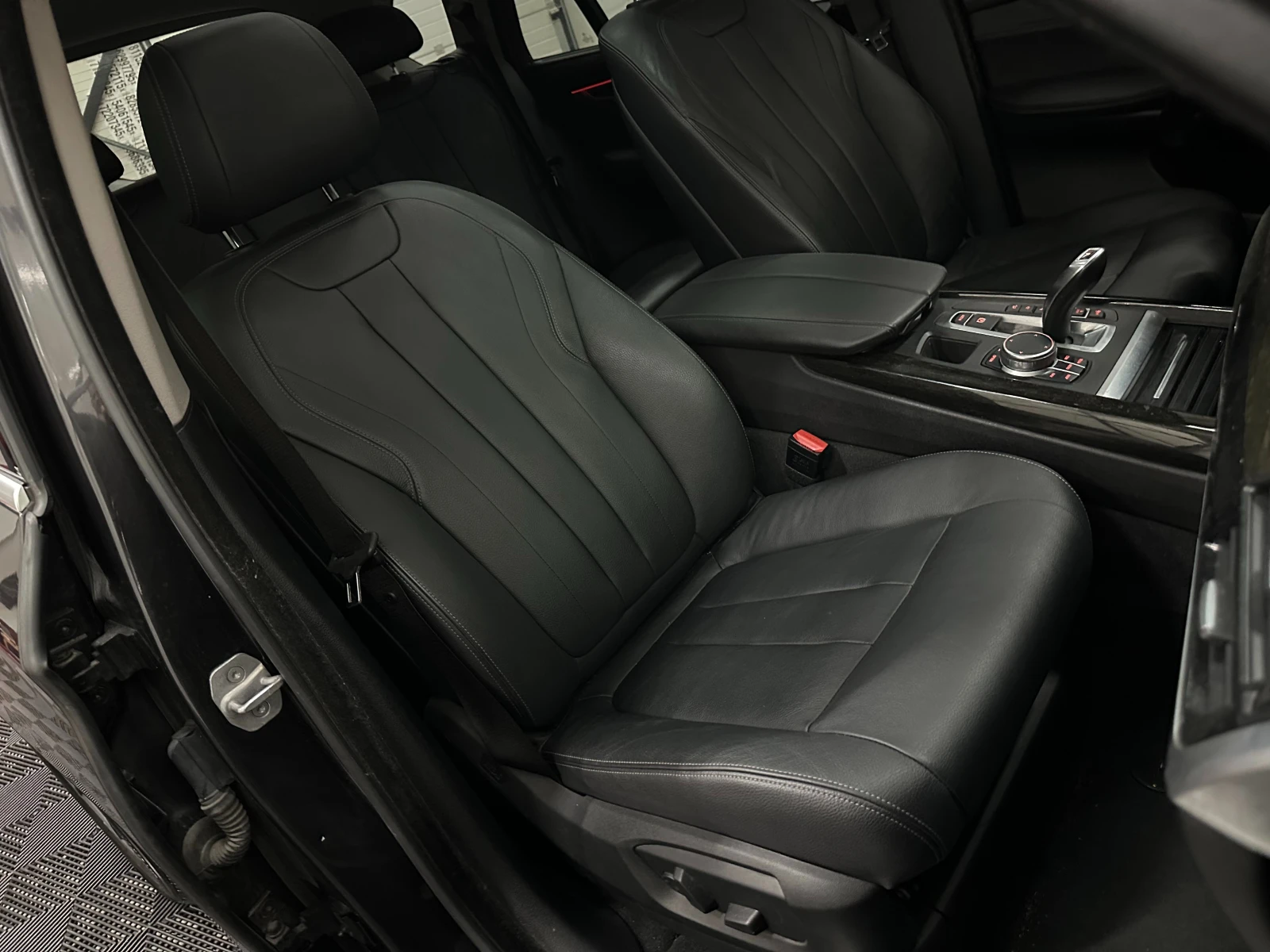 BMW X5 * xDrive35i* 360* HEADUP* МЪРТВИ ТОЧКИ* HARMAN/KAR, снимка 14 - Автомобили и джипове - 50609659