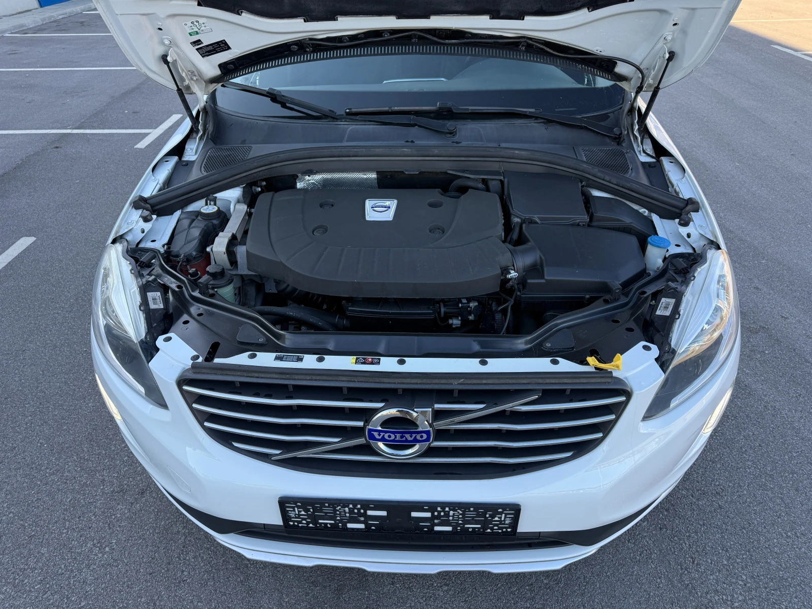 Volvo XC60 2.0D4* 163hp* FACELIFT* СЕРВИЗНА ИСТОРИЯ*  - изображение 10