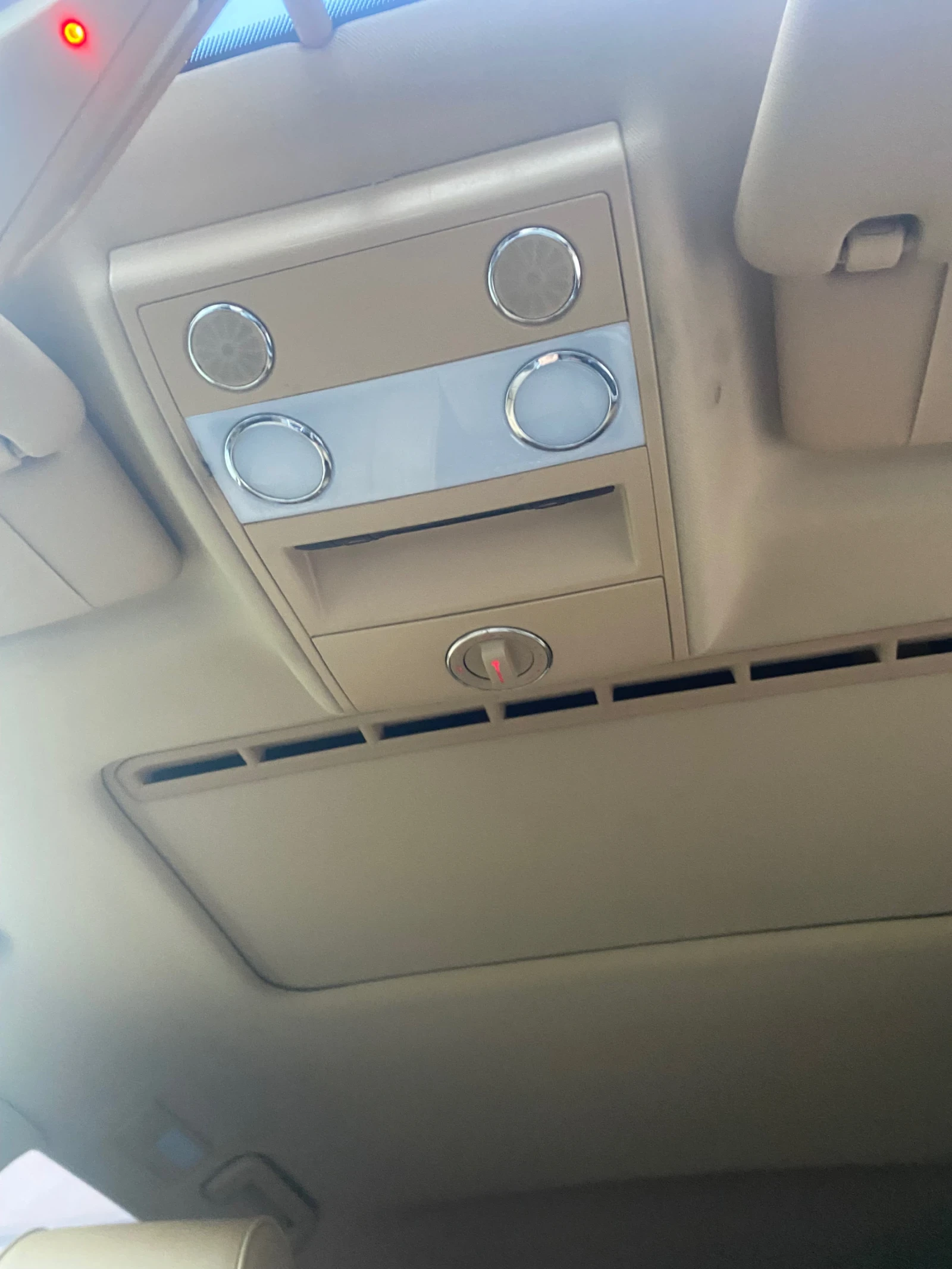 VW Touareg, снимка 16 - Автомобили и джипове - 54170019