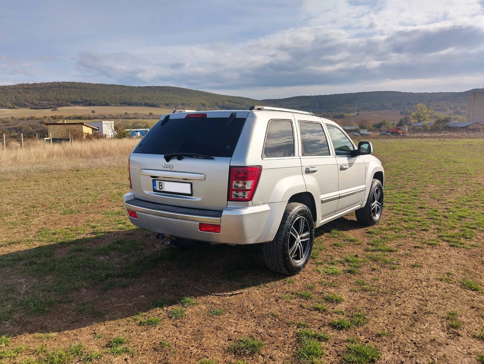 Jeep Grand cherokee, снимка 5 - Автомобили и джипове - 54215736