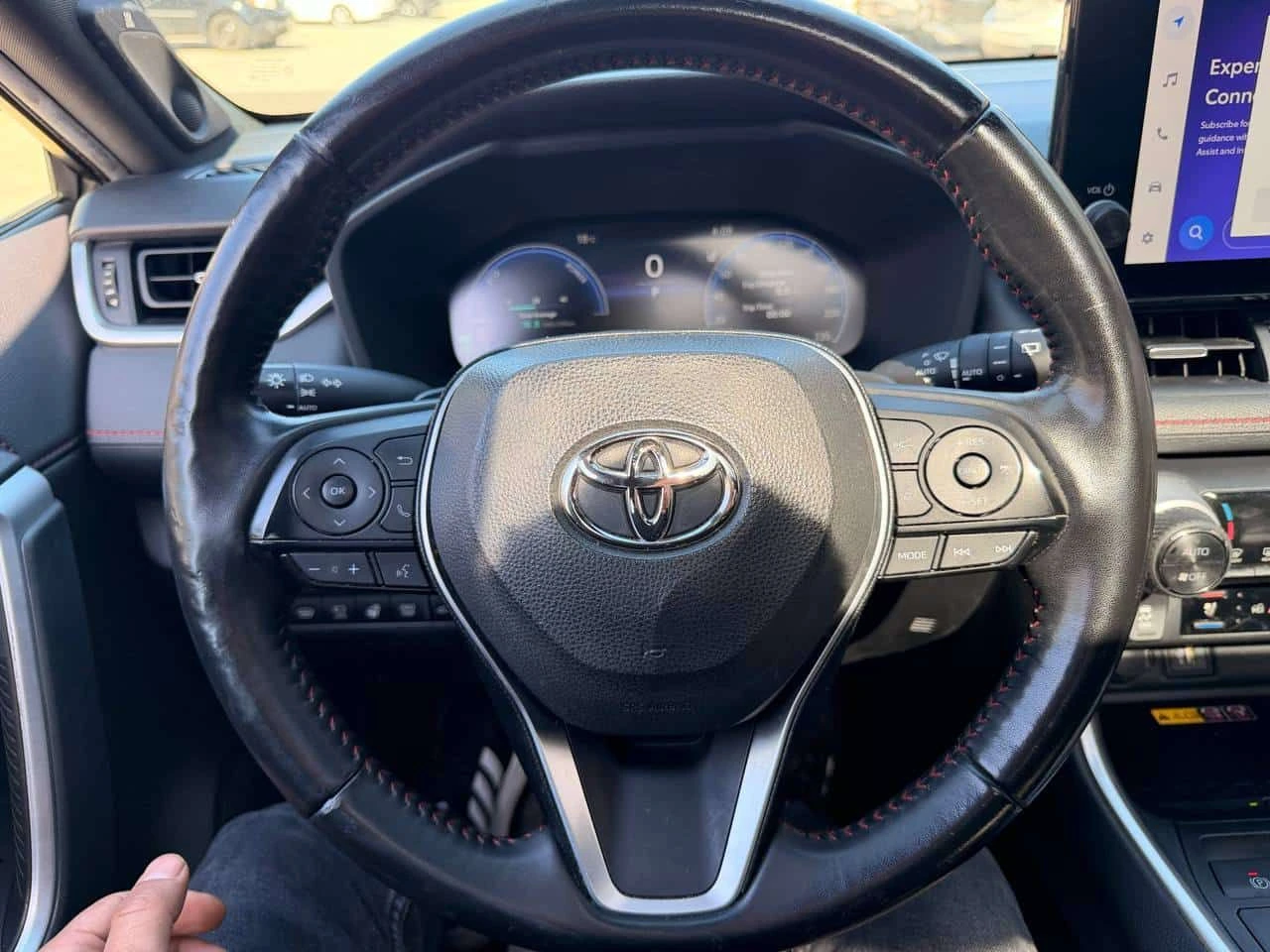 Toyota Rav4 XSE Hybrid AWD  CARFAX, снимка 16 - Автомобили и джипове - 54357394