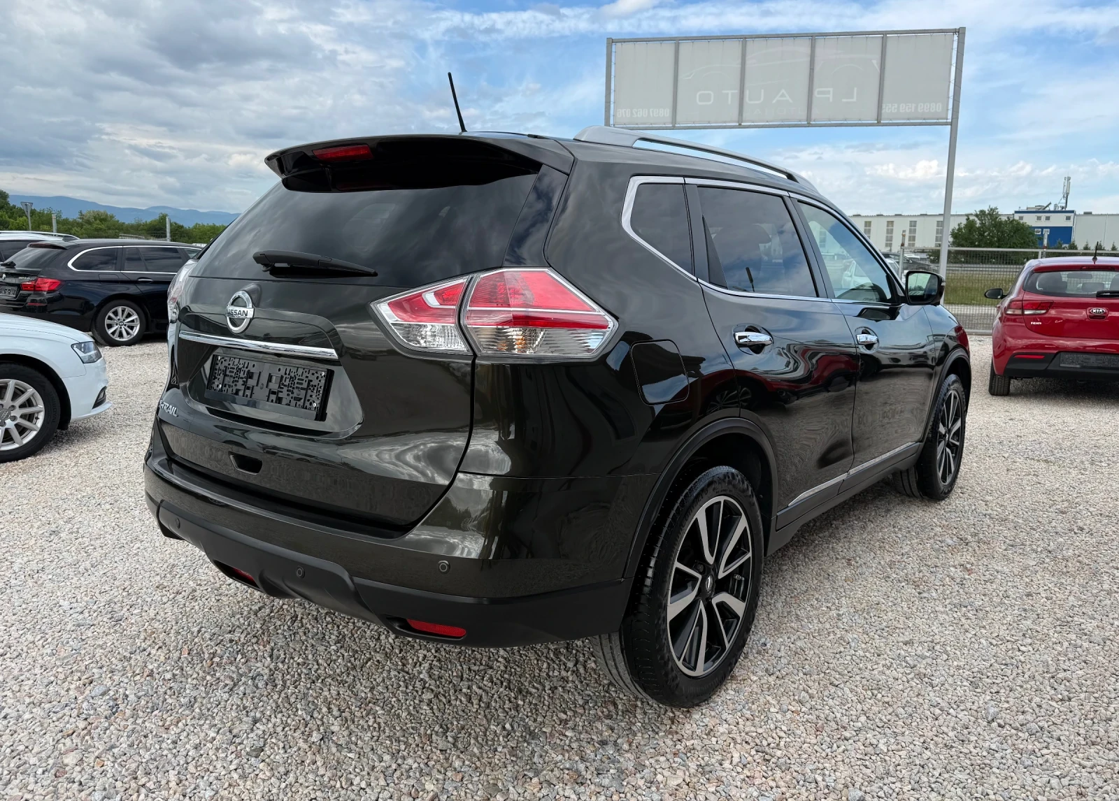 Nissan X-trail * 1.6* Dci* 130к.с* 4х4* 360cam* Premium* , снимка 3 - Автомобили и джипове - 54601040