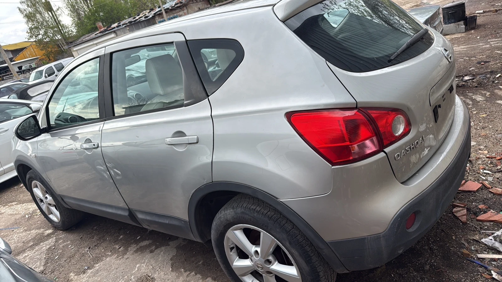Nissan Qashqai, снимка 3 - Автомобили и джипове - 54693683