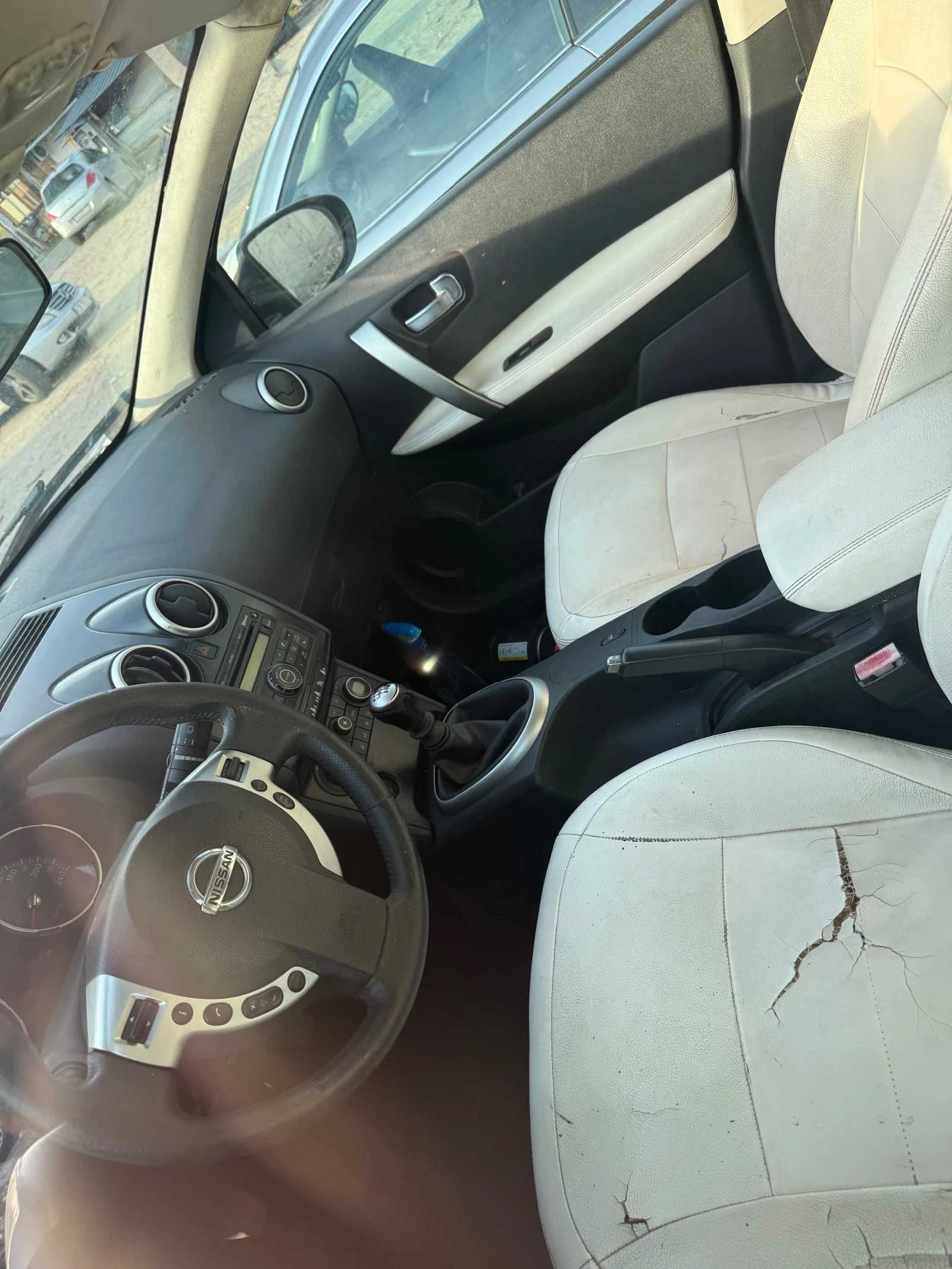 Nissan Qashqai, снимка 4 - Автомобили и джипове - 54693683