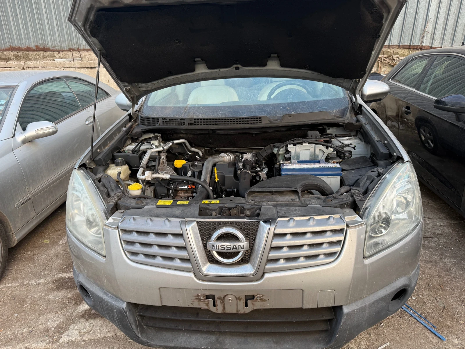 Nissan Qashqai, снимка 6 - Автомобили и джипове - 54693683