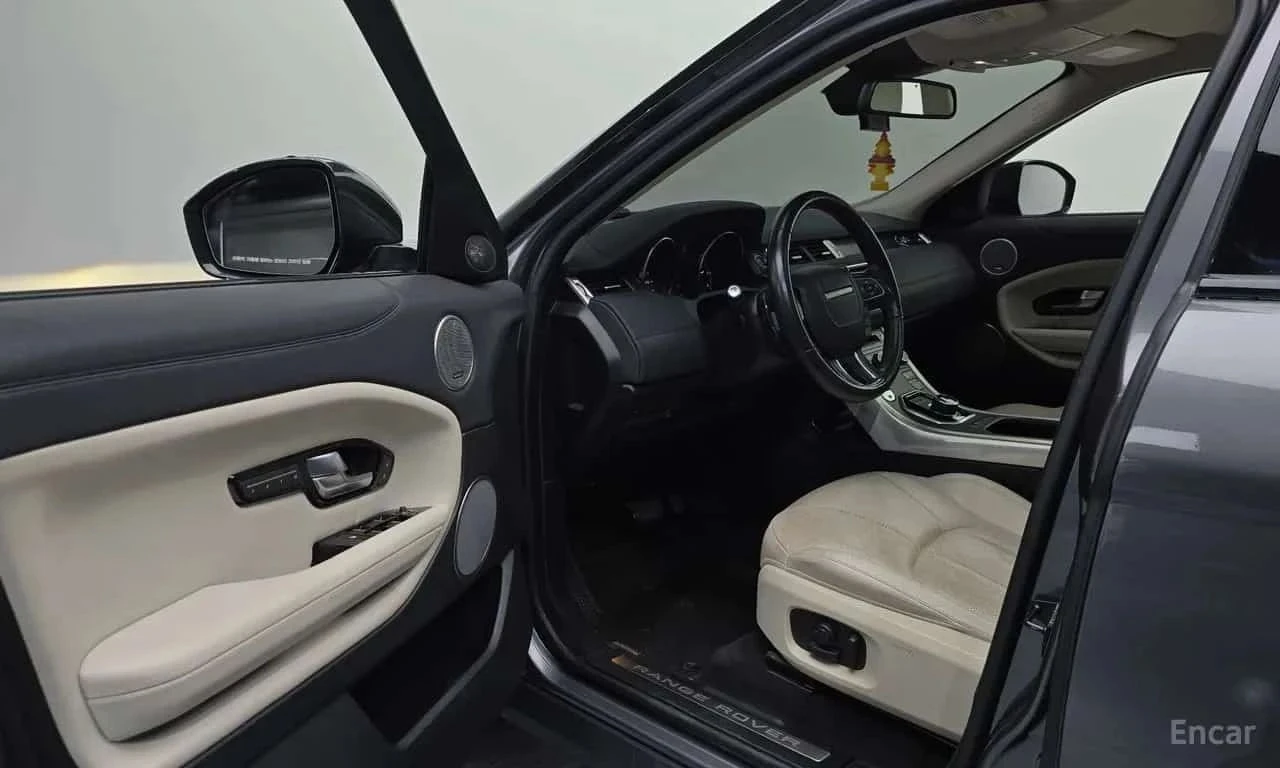 Land Rover Range Rover Evoque, снимка 10 - Автомобили и джипове - 56716678